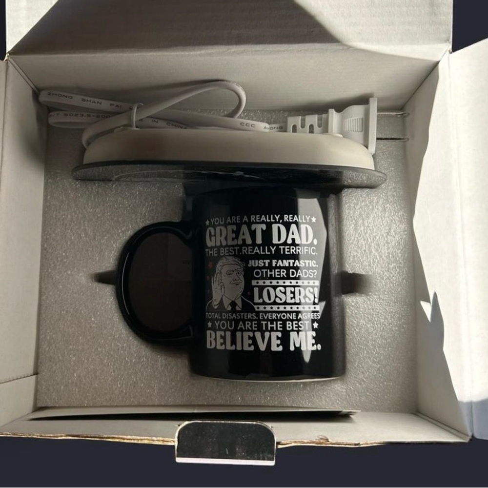 President Donald Trump mug and mug warmer